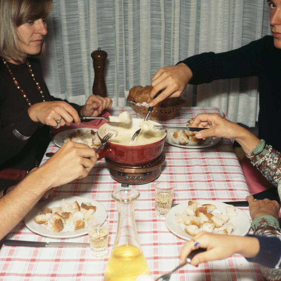 Fondue. Exposition Au lait, olé. BCU, Fonds Hilber