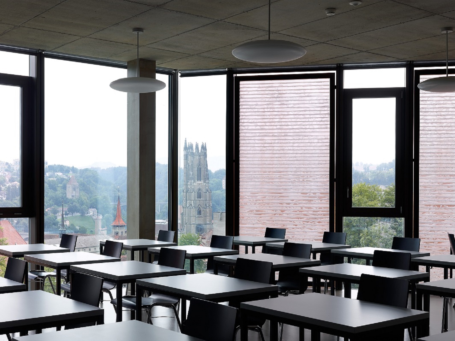 Bâtiment E salle de cours, Remparts 5, Fribourg