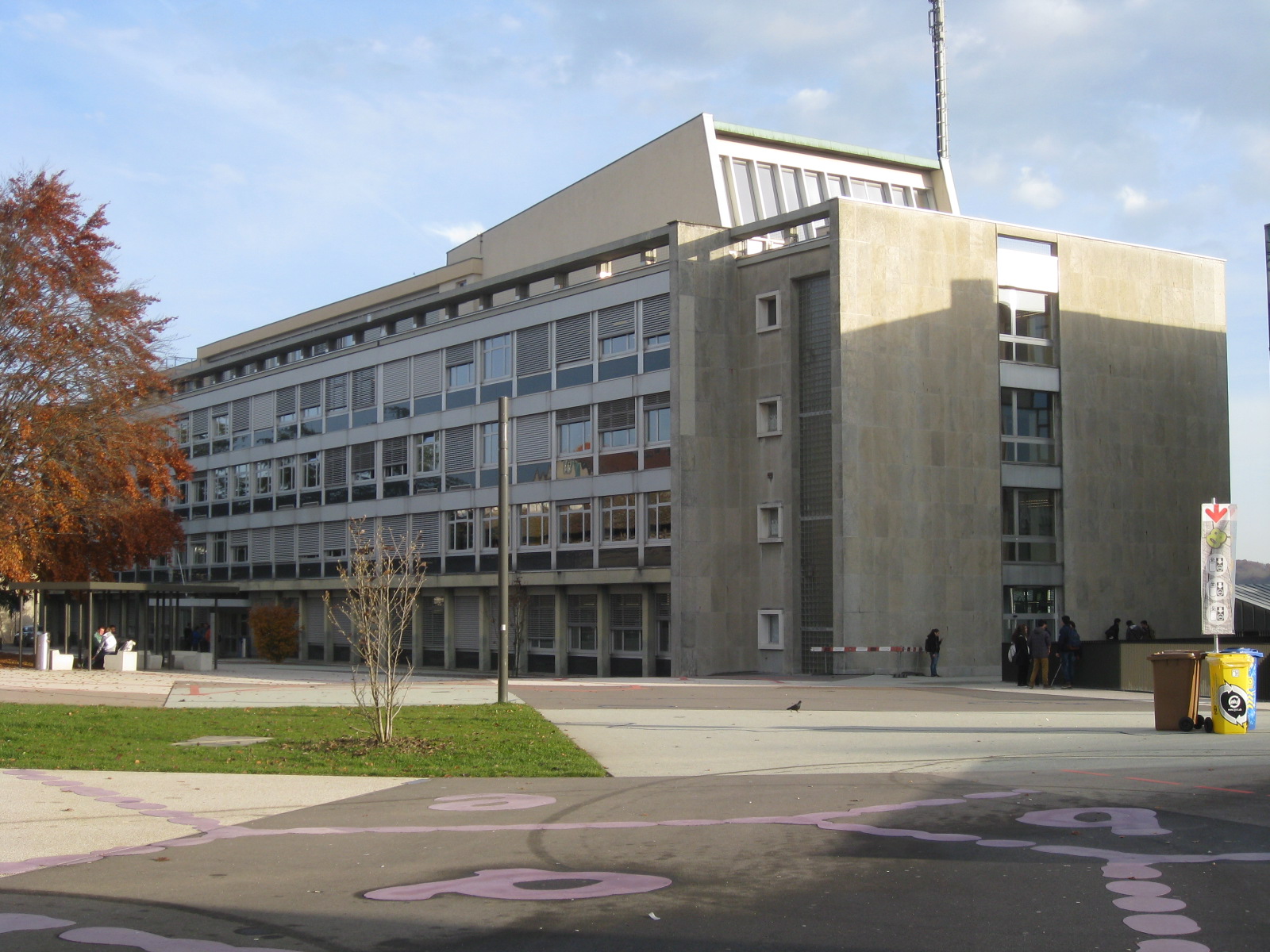 Bâtiment F, Remparts 7, Fribourg