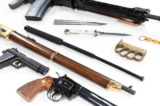 Armes, pyrotechnies et explosifs