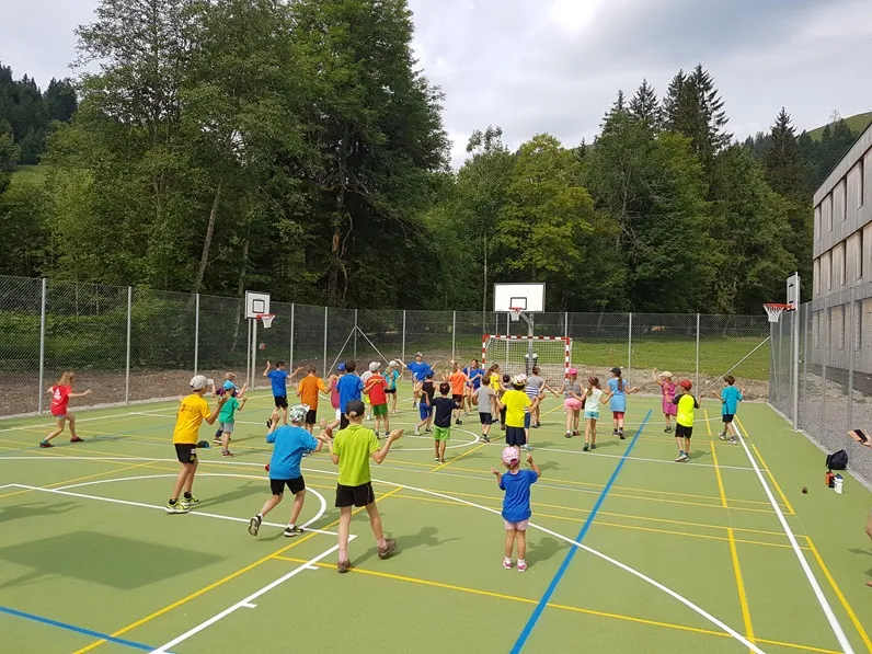 Mehrzweck-Sportplatz 1