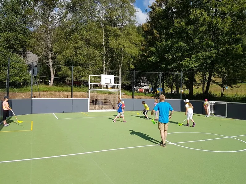 Mehrzweck-Sportplatz 2