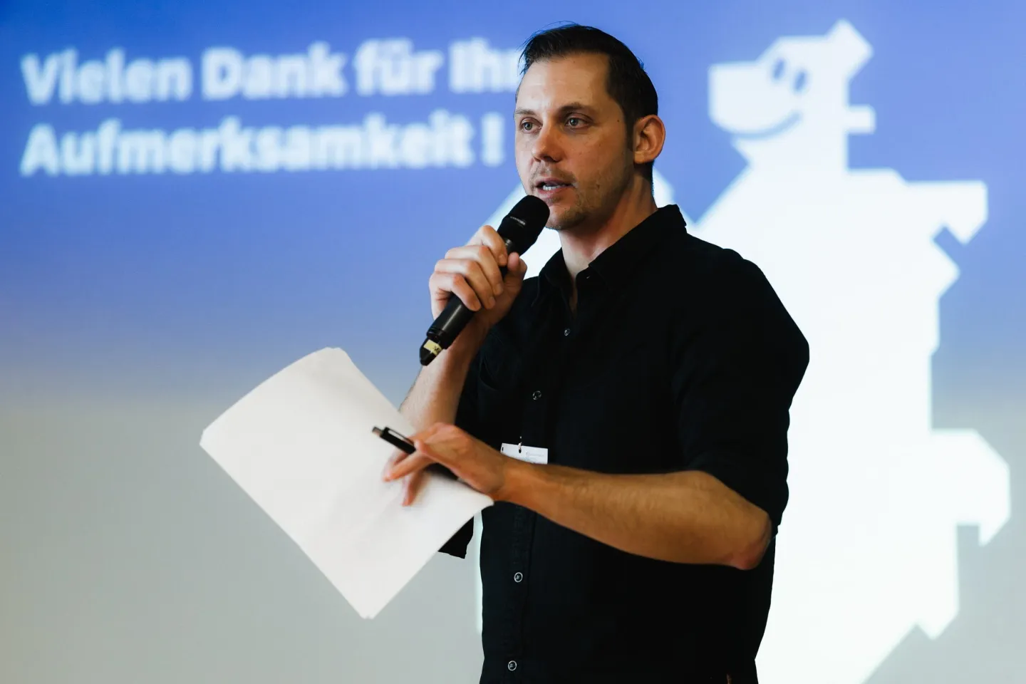 Treffen aktuelle Musik Freiburg Moderation