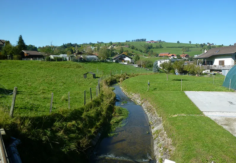 Ecomorphologie des cours d'eau. Classe III : très atteint