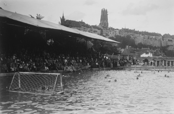 Match de waterpolo aux championnats suisses de natation, Bains de la Motta, Fribourg, 1928