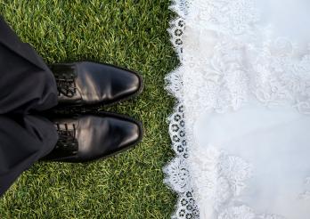 Mariage, la robe et les souliers