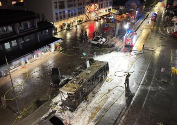 Kerzers incendie car postal