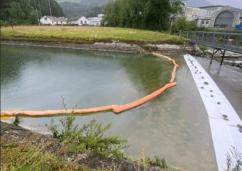 Pollution Broc huile hydraulique