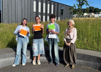 Jessie Pache, Margaux Gavillet et Guillaume Campagnoli, avec Christine Barras, présidente du jury.