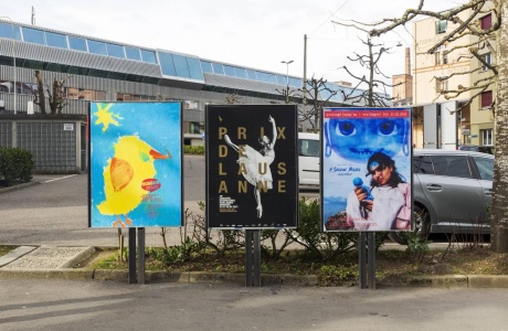 Simplement Poussins - affiche en ville