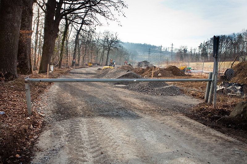 Bau des Zugangs zum Standort und der Baustelle, Januar-Juni 2012