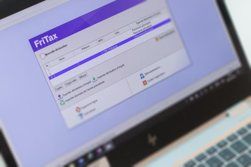 Le logiciel FriTax ouvert sur un ordinateur