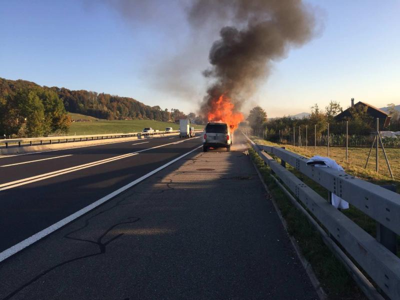 Incendie voiture A12 Bulle