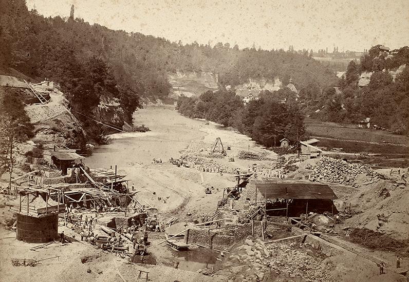 Bau der Staumauer der Magerau (1872)