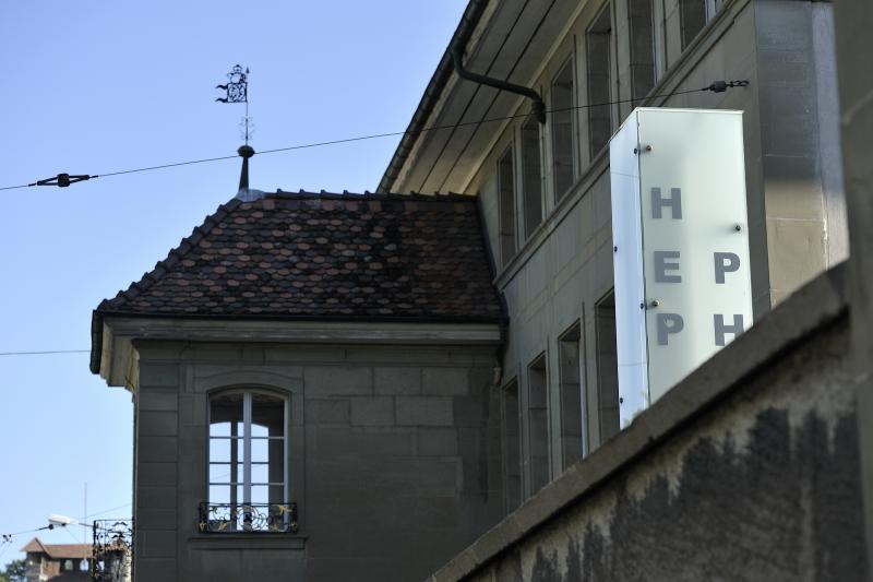 photo de la façade de la HEP I PH FR