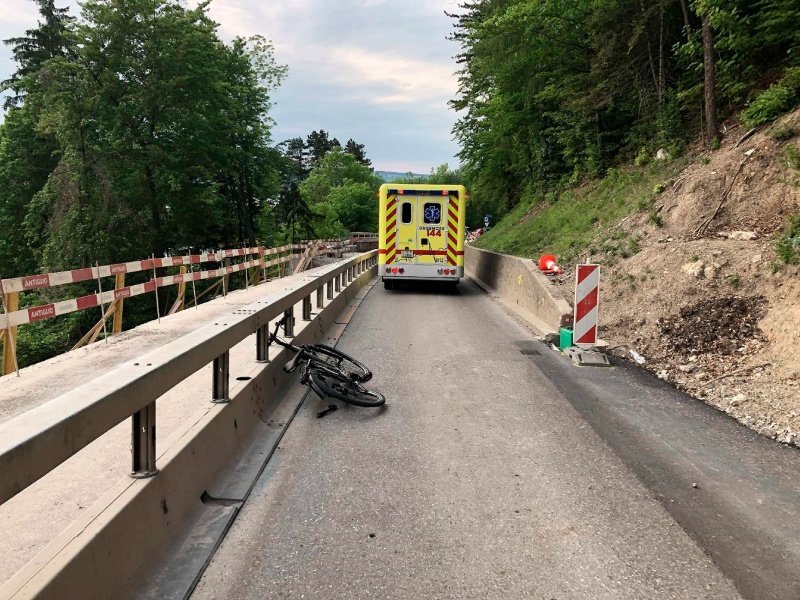Un cycliste grièvement blessé dans un accident à Broc