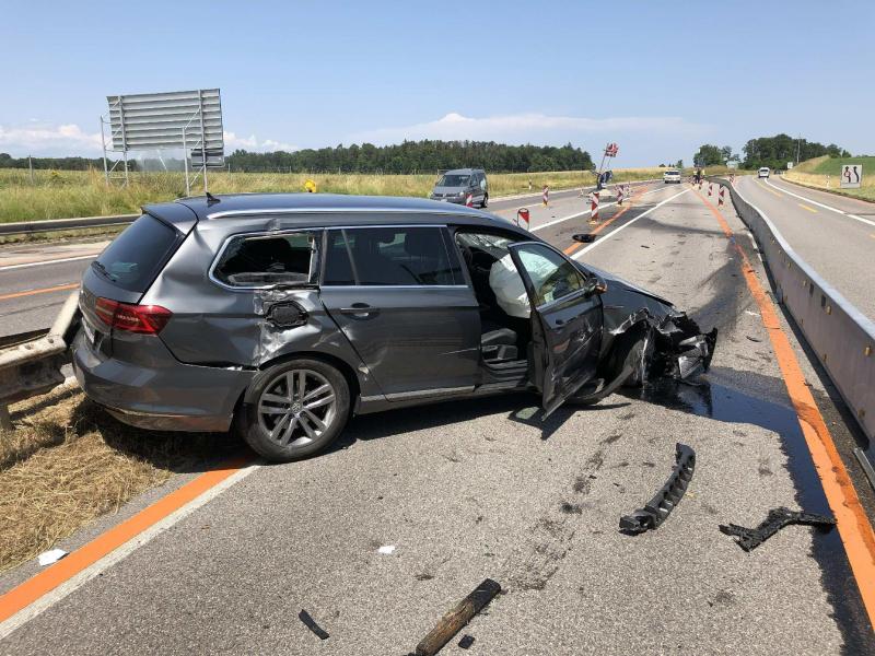 Verkehrsunfall im Baustellenbereich der A12 in Düdingen