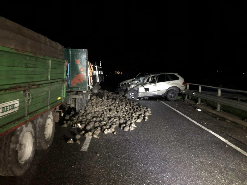 Verkehrsunfall Traktor - Auto in Kerzers