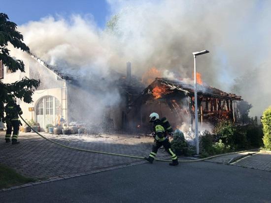 Un chalumeau boute le feu à une villa à Salvenach / Ein Gasbrenner setzt eine Villa in Brand in Salvenach