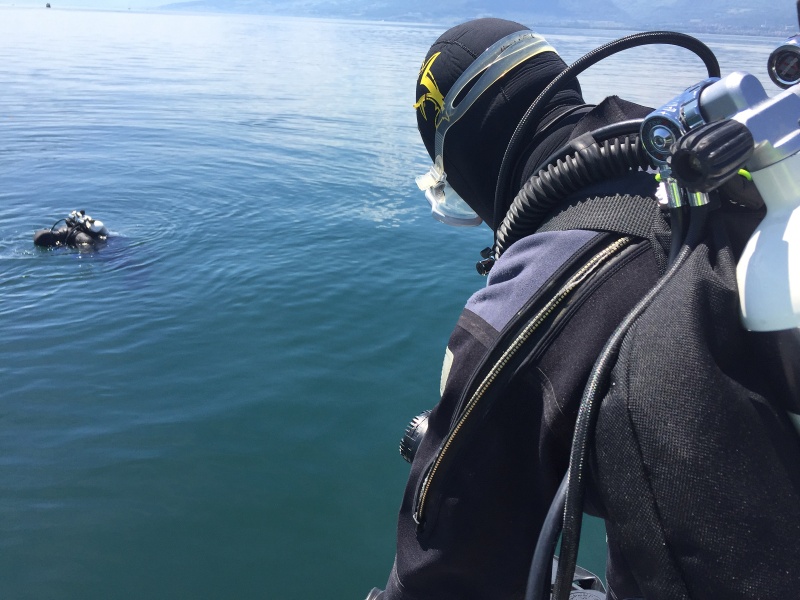 Un navigateur annoncé disparu retrouvé décédé au large de Môtier / Ein vermisst gemeldeter Bootsführer tot im See in Môtier gefunden