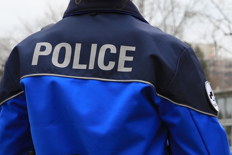 Une piétonne se fait heurter à Fribourg – Appel à témoins / Eine Fussgängerin wurde in Freiburg angefahren – Zeugenaufruf