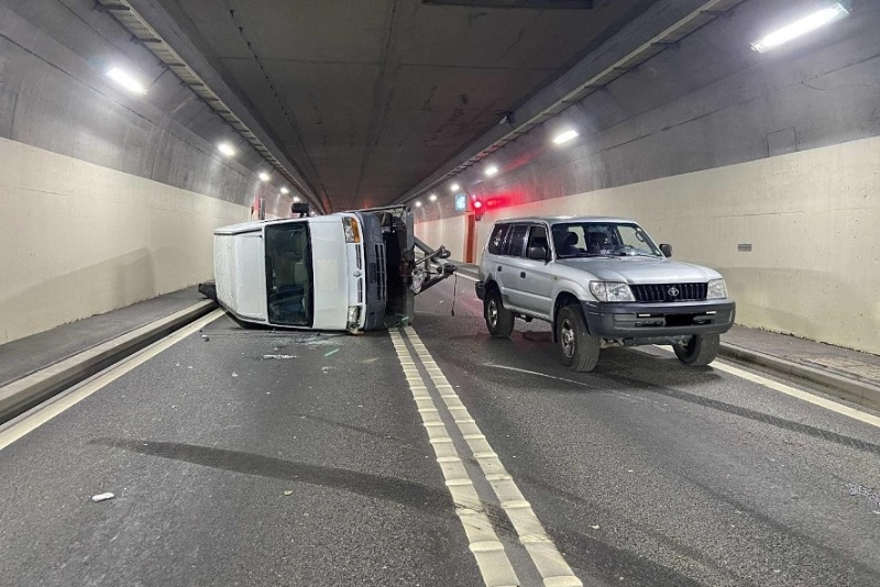 Accident à la Tour-de-Trême en raison de la surcharge d’une remorque/20210611_Unfall in La Tour-de-Trême aufgrund von Überlast