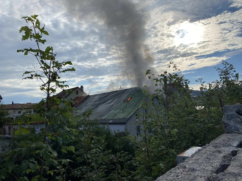 20210706_Un incendie se déclare dans un bâtiment déjà grêlé à Bulle