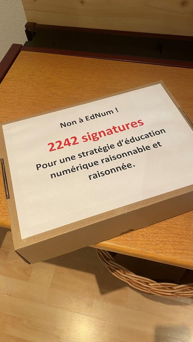 Petition gegen die digitale Bildungsstrategie (EdNum) der obligatorischen Schule