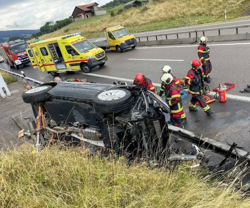 Une personne grièvement blessée suite à une embardée sur l’A12