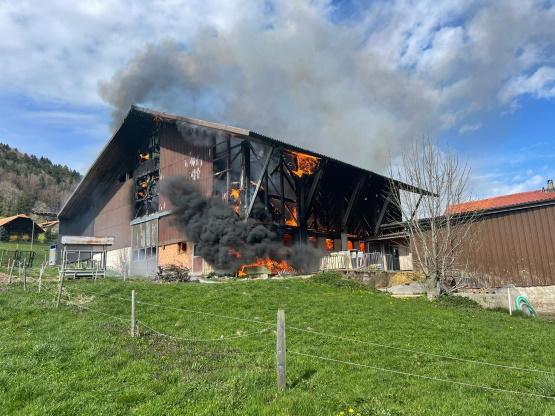 Photo police_ incendie d'une grange à La Roche