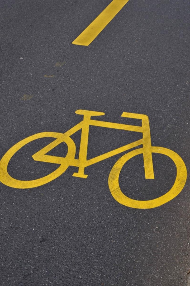 Bande cyclable - Veloweg