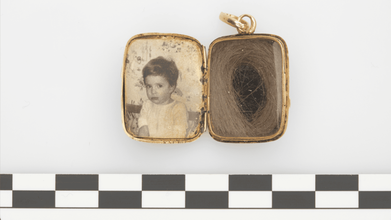 Bijoux et couverts en argent saisis à Granges/FR