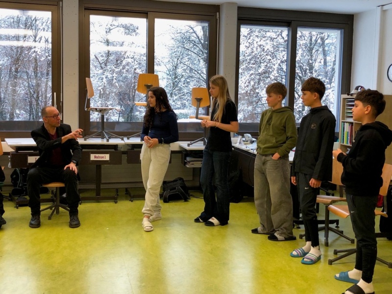 photo d'une classe participant à l'atelier On Joue