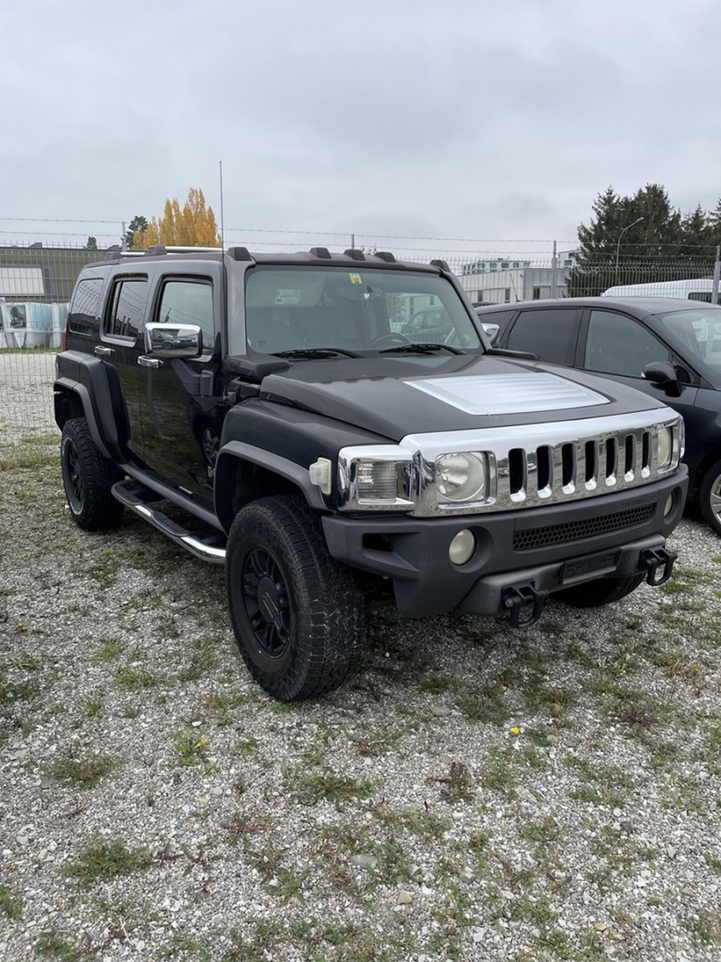Hummer H3 