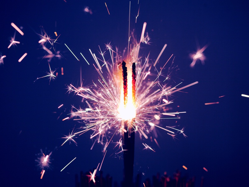 Engins pyrothechniques