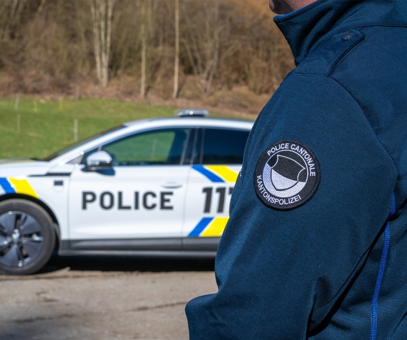 2026 police pretexte voiture badge