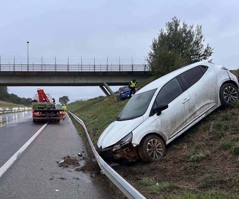 Deux accidents successifs sur l'A12 à Granges-Paccot
